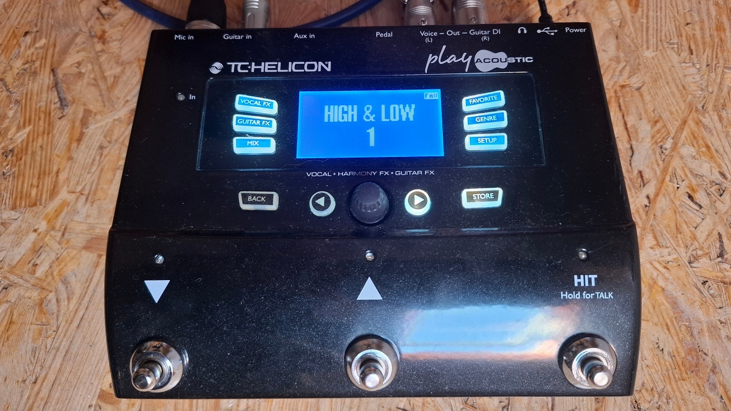 TC-Helicon Play Acoustic