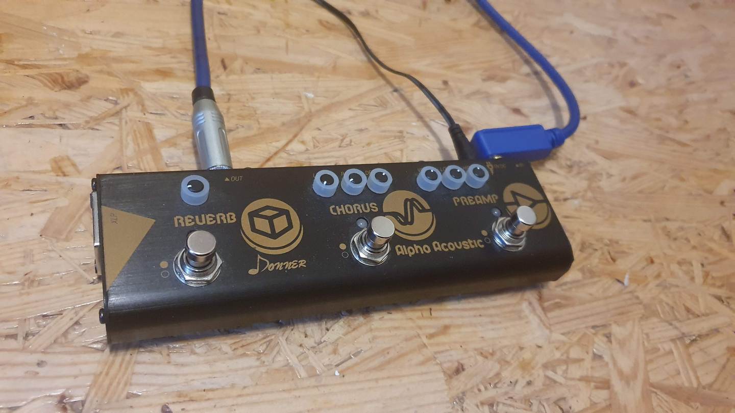 Donner Alpha Acoustic Effectpedal